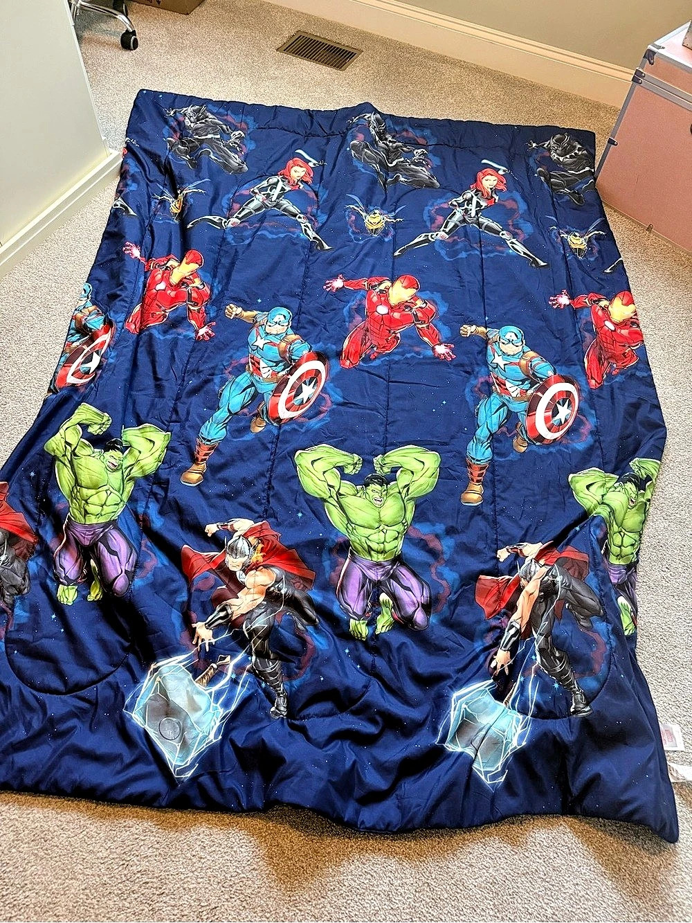 Marvel Avengers Team Reversible full Comforter Marvel